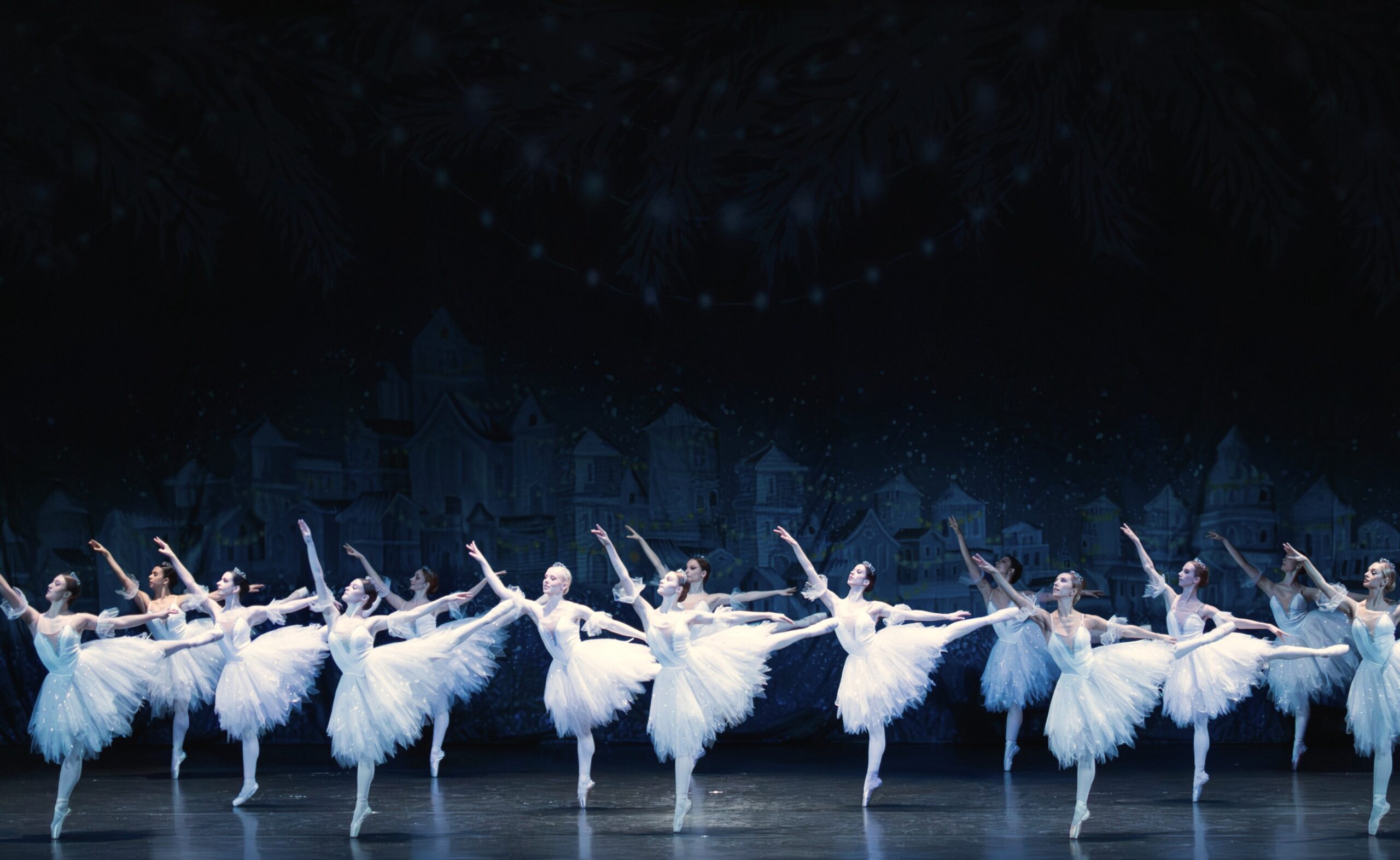 キーウ・グランド・バレエ・シアター くるみ割り人形 ～全幕～ | 公益